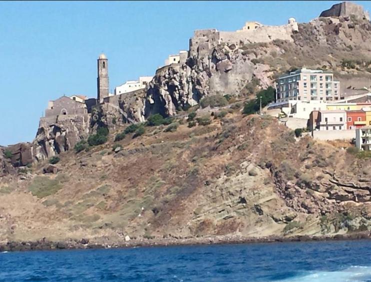 La Terrazza Di Archimede Bed and Breakfast Castelsardo Exterior foto